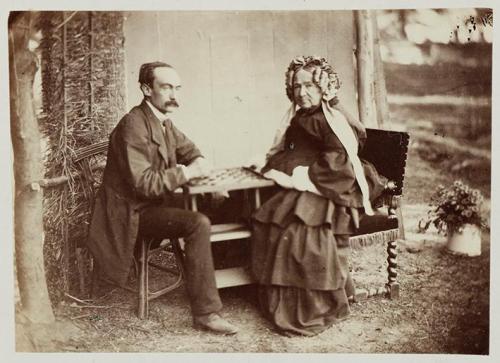 Alphonse de Launay et sa belle-mère, Mme Chastellain jouant aux dames