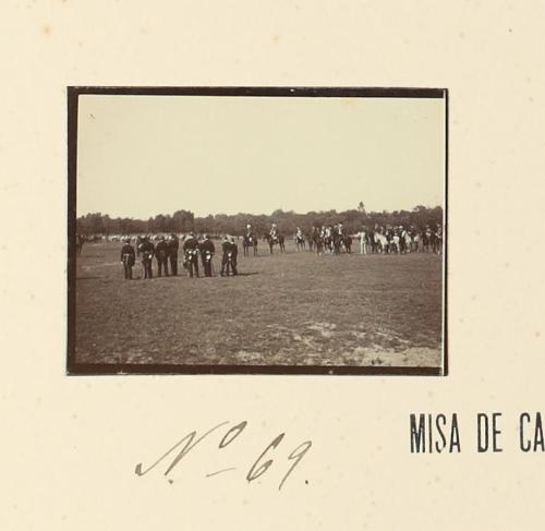 Misa de campaña. Sevilla, mayo de 1895