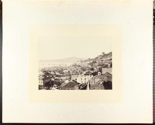 (Ciudad de Gibraltar, mirando hacia España) (Gibraltar town, looking towards Spain)