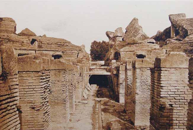 Ruinas de Itálica. Circo Romano. Cuadra donde encerraba las fieras entrada de los cubiles