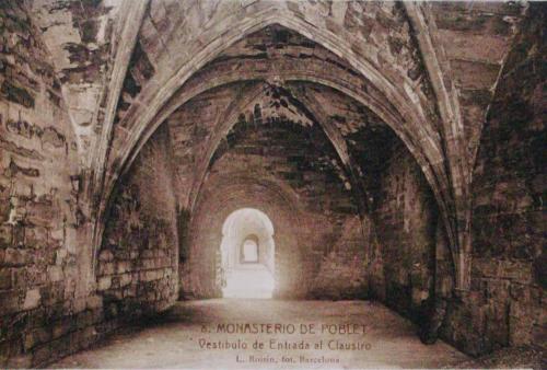 Monasterio de Poblet. Vestíbulo de entrada al Claustro