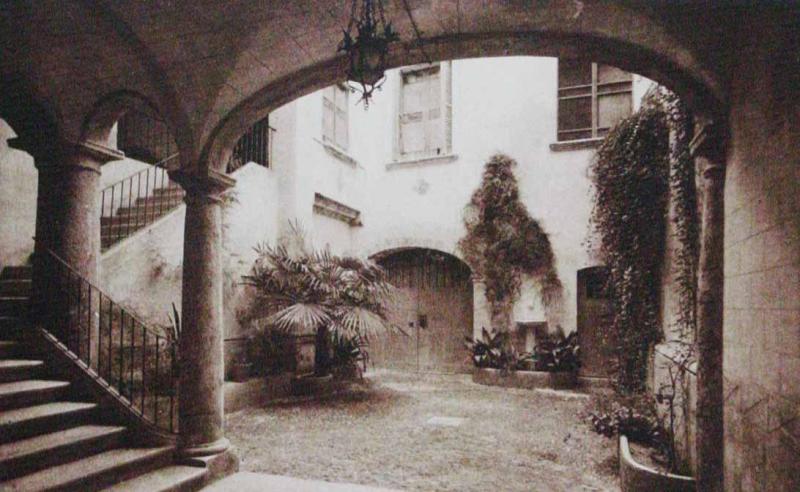 Tarragona. Patio de casa Elías