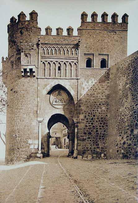 Toledo. Puerta del Sol