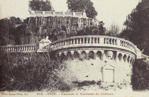 Nice. Cascade et Terrasse du Château