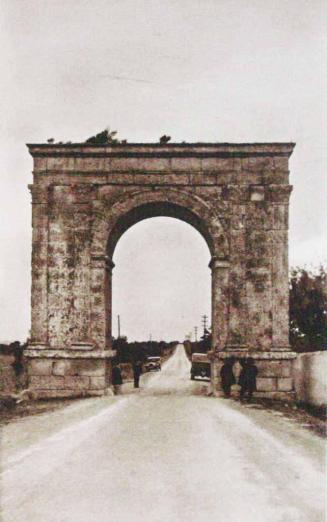 Tarragona. Portal de Barà