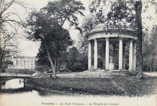 Versailles. Palais du Petit Trianon. Le temple de l’ Amour