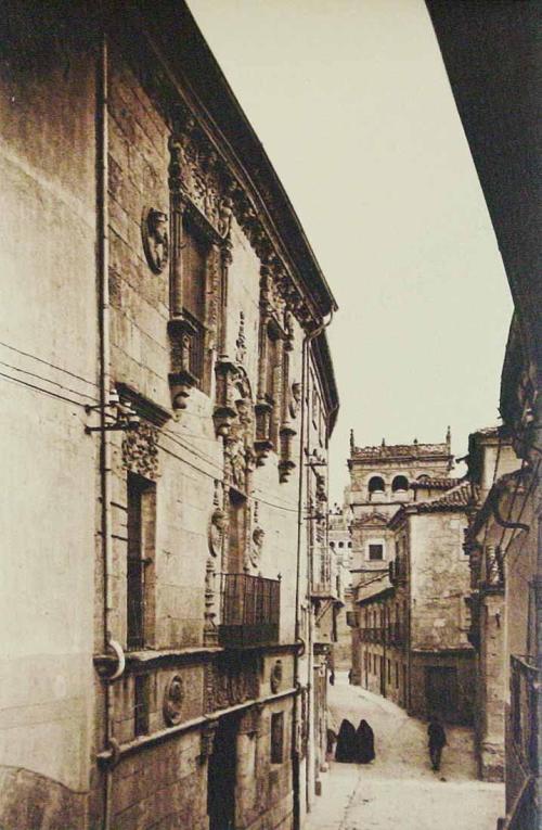 Salamanca. Calle de Bordadores y Casa de las Muertes (Siglo XVI)