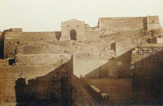 Castillo de Sagunto. Puerta de entrada