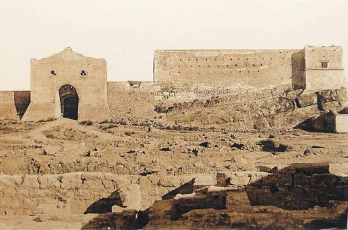 Castillo de Sagunto. Plaza de Armas