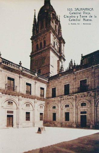 Salamanca. Catedral Vieja. Claustro y Torre de la Catedral Nueva