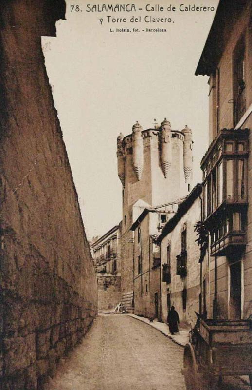 Salamanca. Calle de Calderero y Torre del Clavero