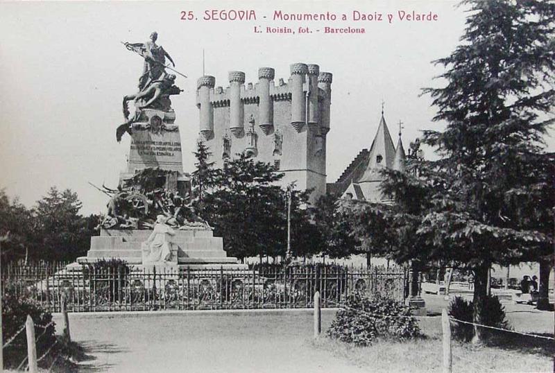 Segovia. Monumento a Daoiz y Velarde