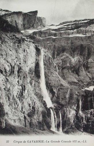 Cirque de Gavarnie. La Grande Cascade 422 m.