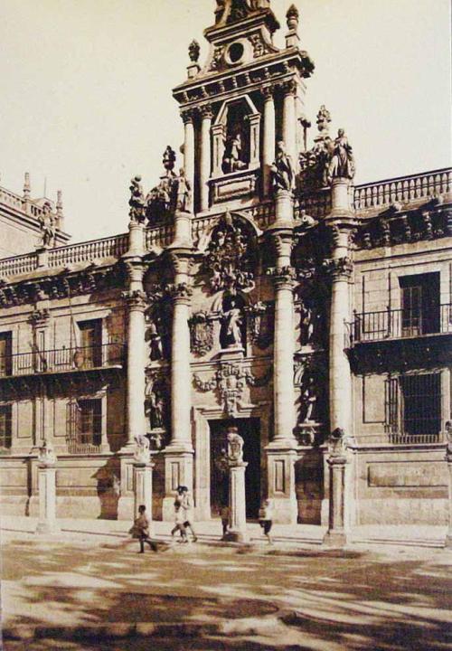 Valladolid. Puerta de la Universidad