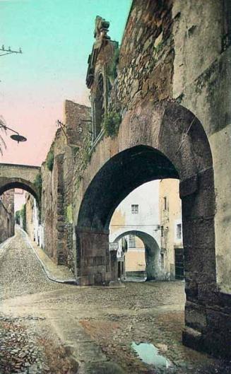 Cáceres. Arco de la Estrella