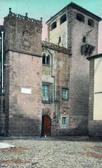 Cáceres. Palacio de los Golfines