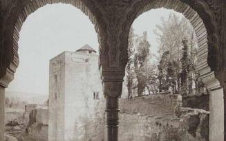 Granada. Alhambra. Torre de las Infantas desde la Torre de la Cautiva