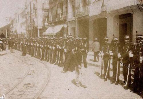 (Soldados en la Procesión del Corpus de Sevilla)