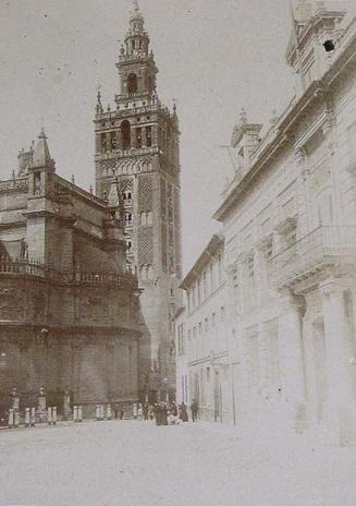 (La Giralda de Sevilla)