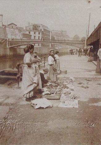 (Mujeres sardineras al borde de la ría)