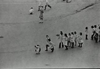 Niños jugando. UVA Fuencarral