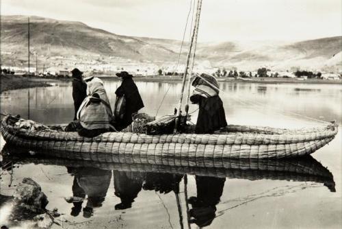 Balseros del Titicaca