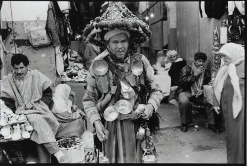 Vendedor en un mercado. Marruecos