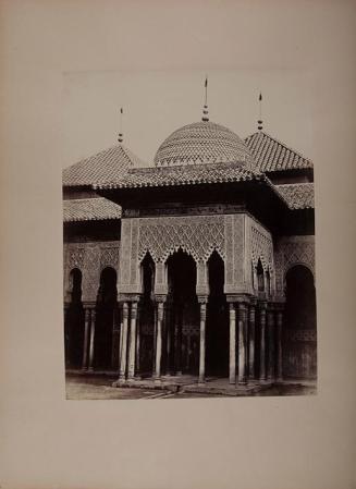 La Alhambra. Pabellón del Patio de los Leones