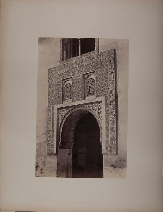 La Alhambra. Puerta del cuarto de la Sultana