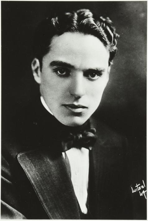 Reproducción de un retrato de Charles Chaplin