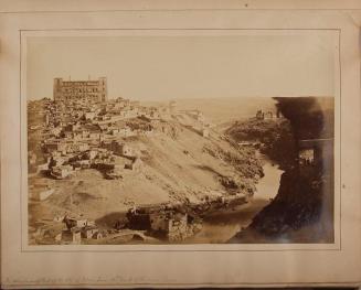 Toledo. Vista de la ciudad con el Alcázar y el Castillo de San Servando desde el otro lado del Tajo