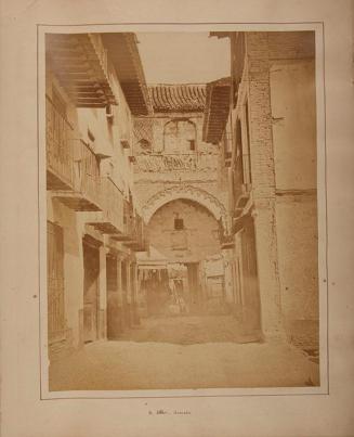 Granada. Arco del carbón