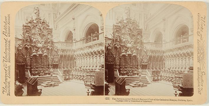 El banco tallado del Obispo y el Coro de la Catedral. Mezquita de Córdoba.