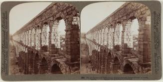 El antiguo acueducto del tiempo de Trajano, una de las construcciones romanas más importantes de España, Segovia
