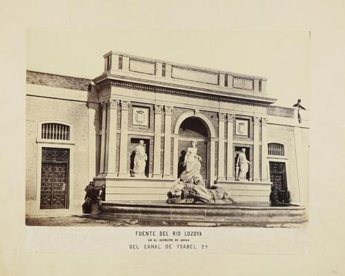 Fuente del río Lozoya en el depósito de aguas del Canal de Ysabel II