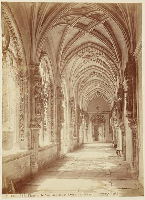 Toledo. Claustro de San Juan de los Reyes, visto de frente