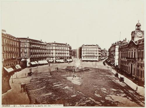 Madrid. Vista general de la puerta del Sol