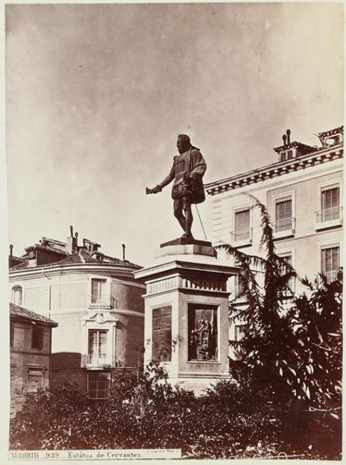 Madrid. Estatua de Cervantes