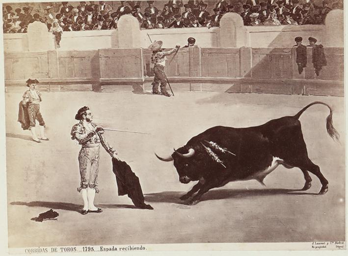 Corridas de Toros. Espada recibiendo