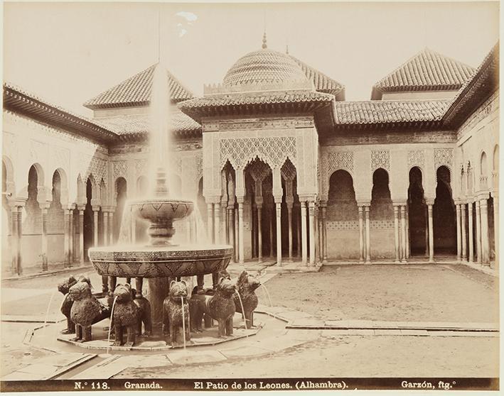 Granada. El Patio de los Leones (Alhambra)