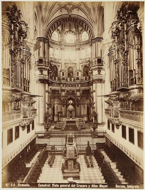 Granada. Catedral: vista general del Crucero y Altar Mayor