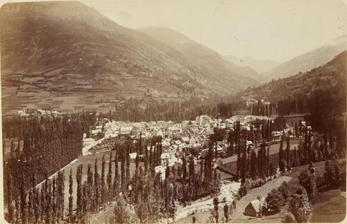 Vue générale de Luz prise de la chapelle Solférino