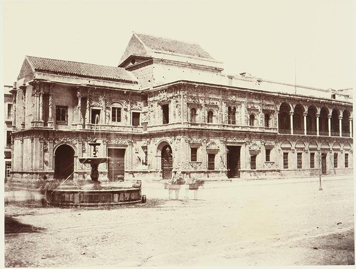 Séville. Place de la Constitution et Palais de Justice