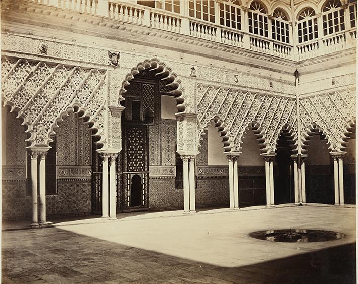 Seville. Cour principale de l’Alcazar