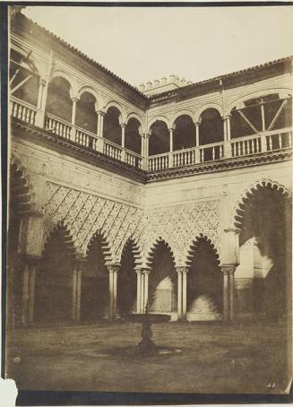 (Sevilla. Patio del Alcázar)