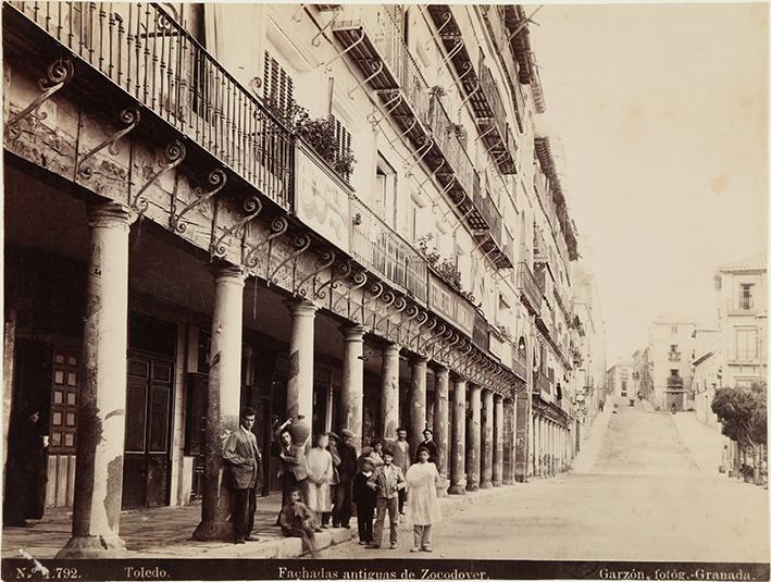 Toledo. Fachadas antiguas de Zocodover