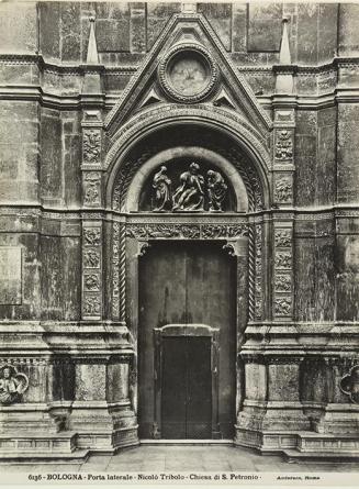 Bologna. Porta laterale. Nicolò Tribolo. Chiesa di S. Petronio