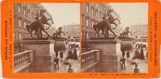 Statuen vor dem Schlosse. Berlin