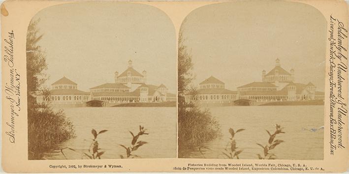 Edificio de Pesqueries visto desde Wooded Island, Exposición Colombina, Chicago