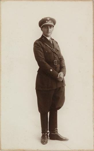 (Retrato de un hombre con uniforme militar)